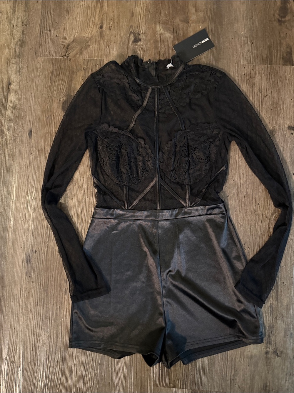 Lace Romper - Picture 2 of 3